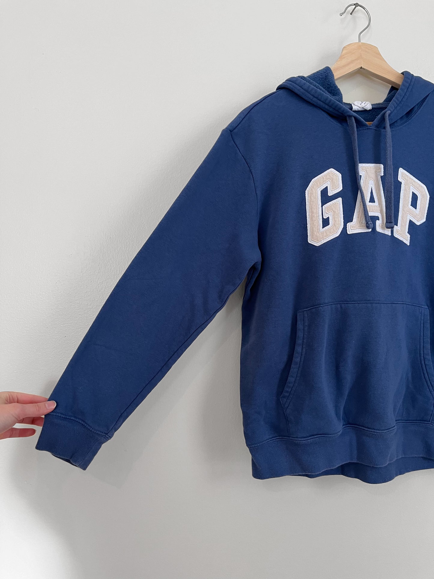 GAP logo hoodie (medium)