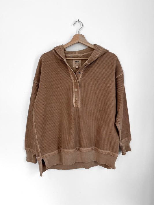 tan aerie hoodie (extra small)