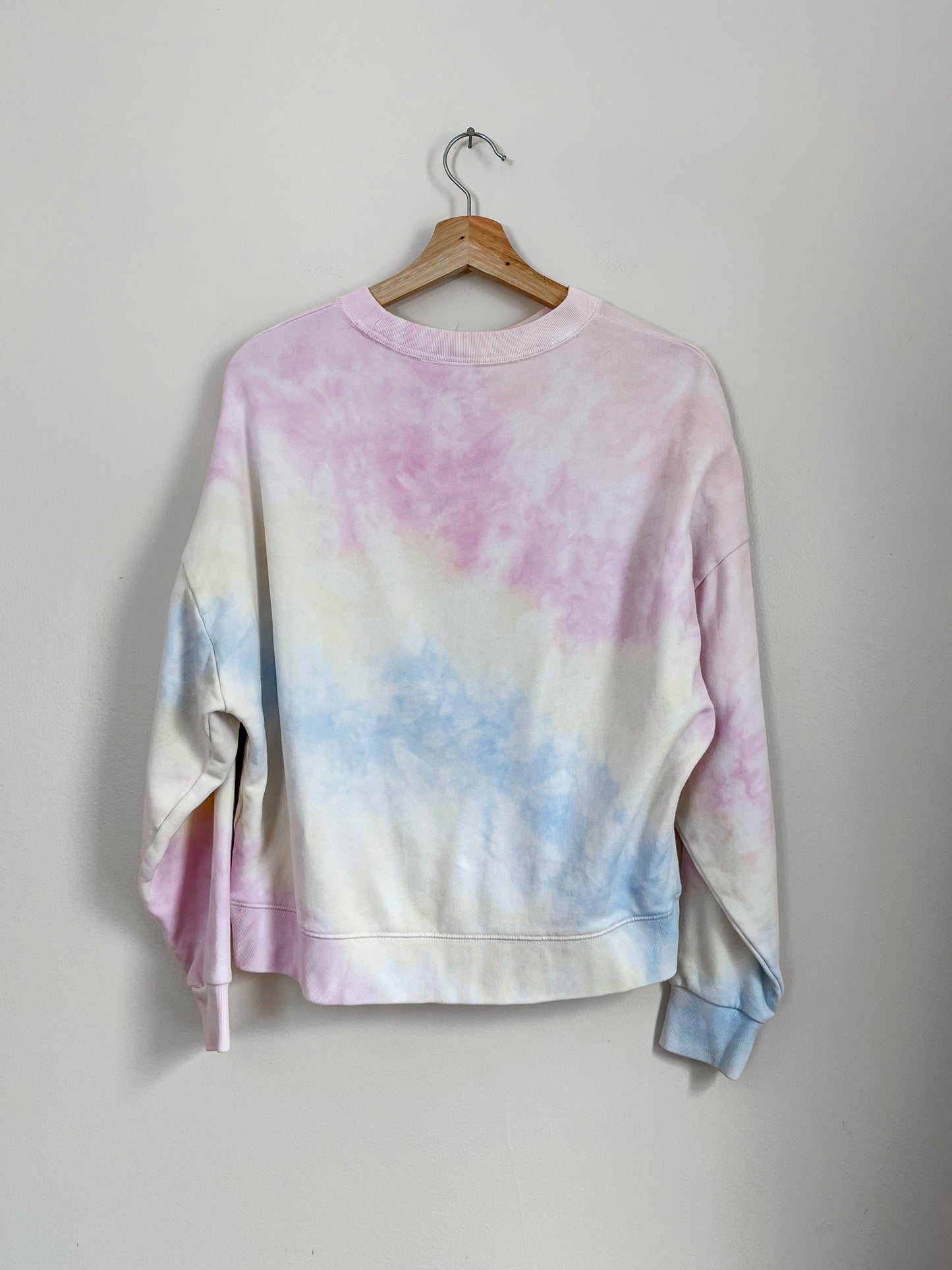 muted tie - dye crewneck (small)