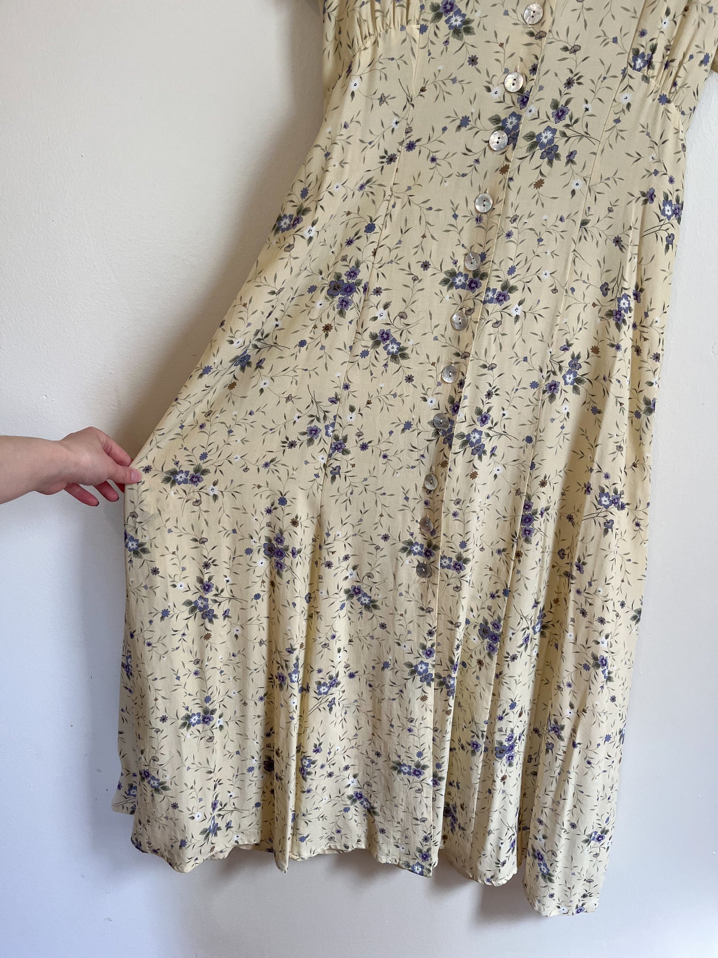 butter yellow floral maxi (large)